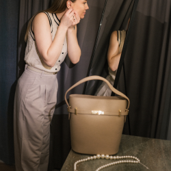 Molfetta bag in grain leather